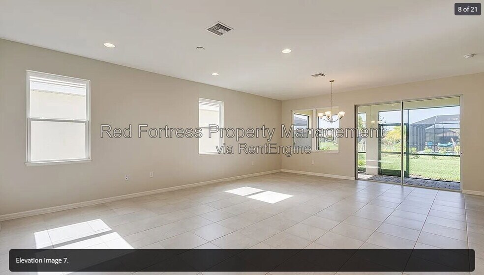Building Photo - 15240 Floresta Ln