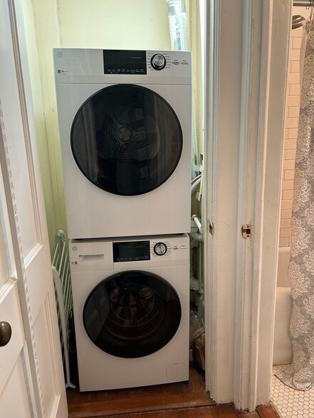 Building Photo - 61 16th St NE