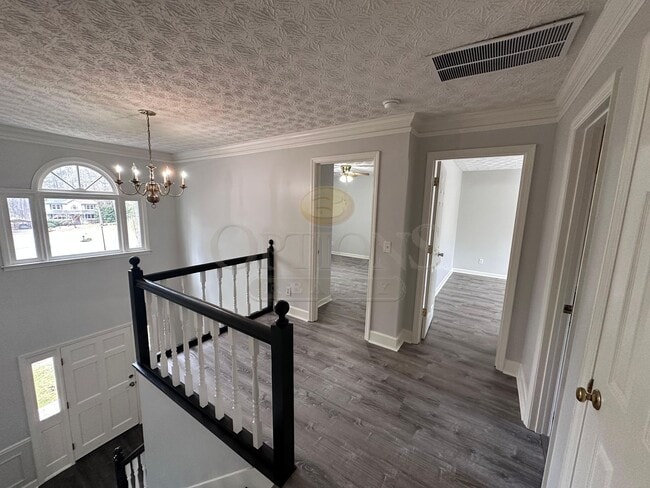 Building Photo - 4BR/3BA on Large Private Wooded Lot- Woodstock