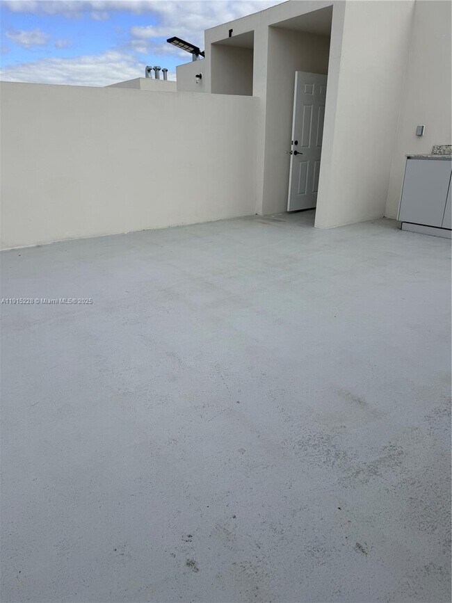 Building Photo - 25743 SW 144th Ave