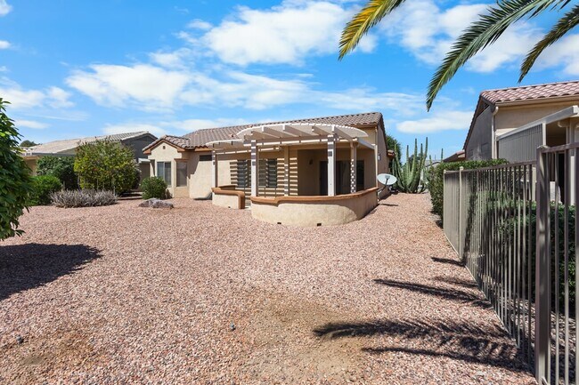Building Photo - Sun City Grand Home