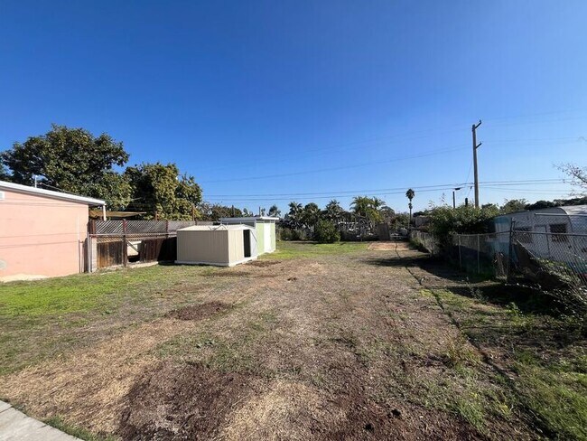 Building Photo - 1441 Mary Lou St