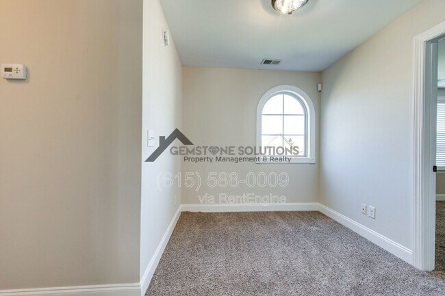 Building Photo - 1634 Earl Ct