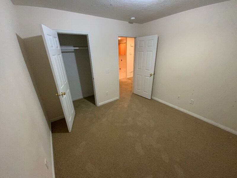 Building Photo - 221 Rex Layne Dr