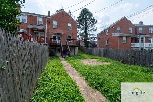 Building Photo - 831 N Chapel Gate Ln