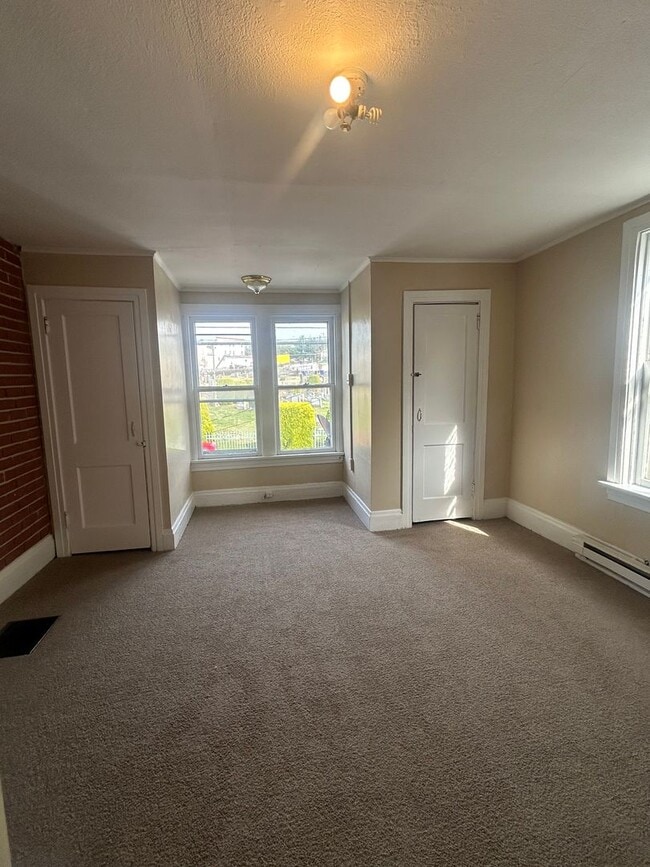 Building Photo - 46 N 34th St