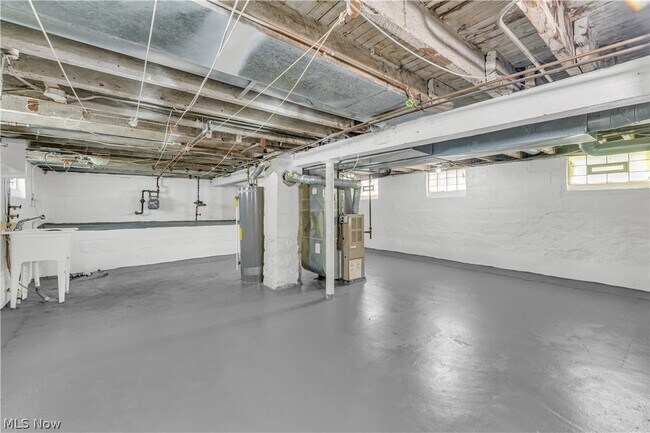 Building Photo - 12520 Carrington Ave