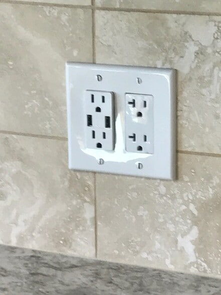 USB outlets in kitchen - 512 Carlyle Ln