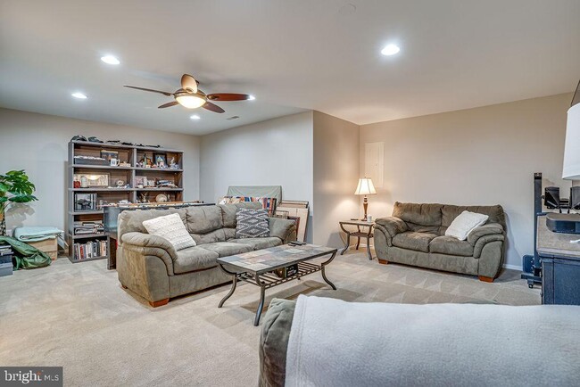 Building Photo - 5736 Governors Pond Cir