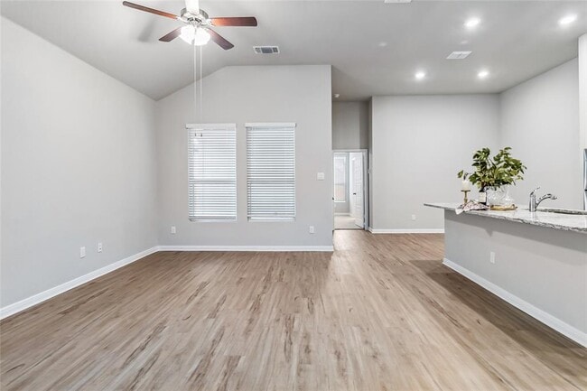 Building Photo - 428 Cross Barn Blvd