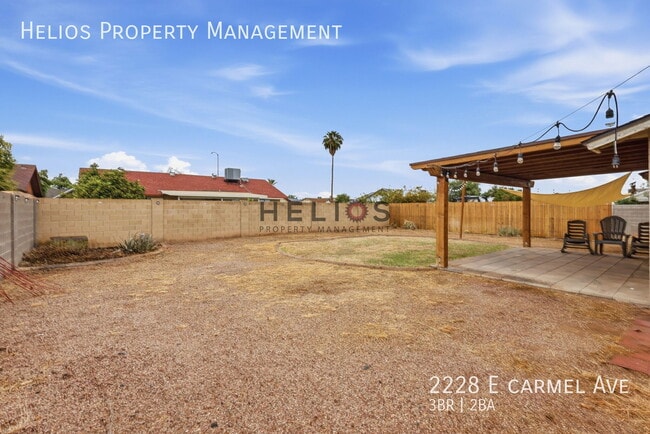 Building Photo - 2228 E Carmel Ave