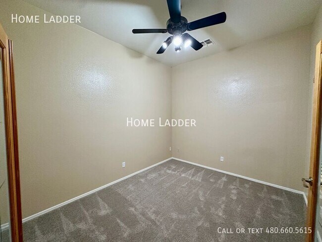 Building Photo - 1100 E Nunneley Rd