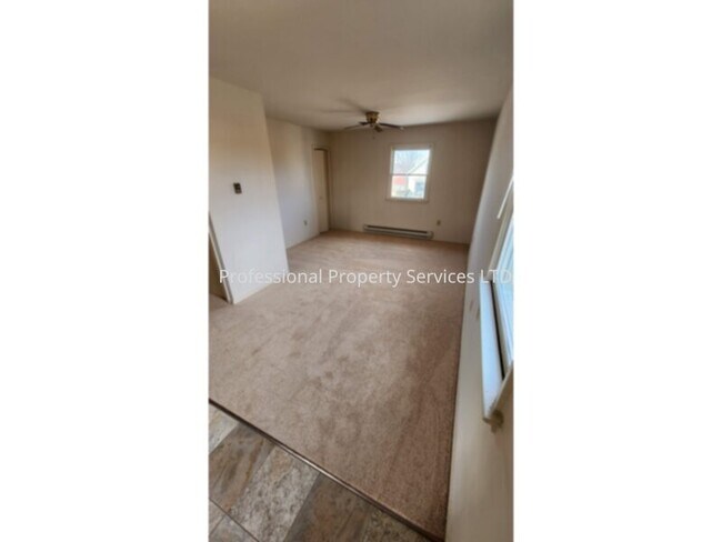 Building Photo - Spacious 2-Bedroom, 1-Bath Duplex  Second Floor