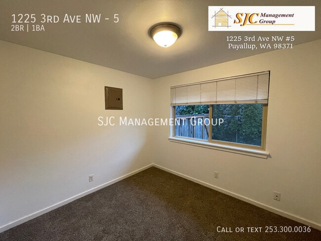 Building Photo - 1225 3rd Ave NW