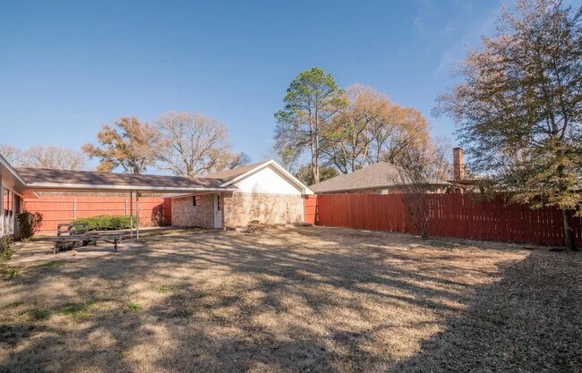 Building Photo - 4800 Gretna Green Ln