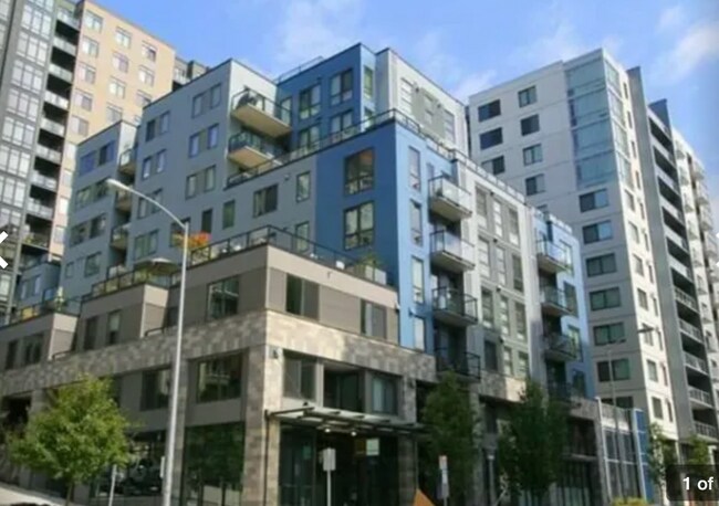 Building Photo - 81 Clay St