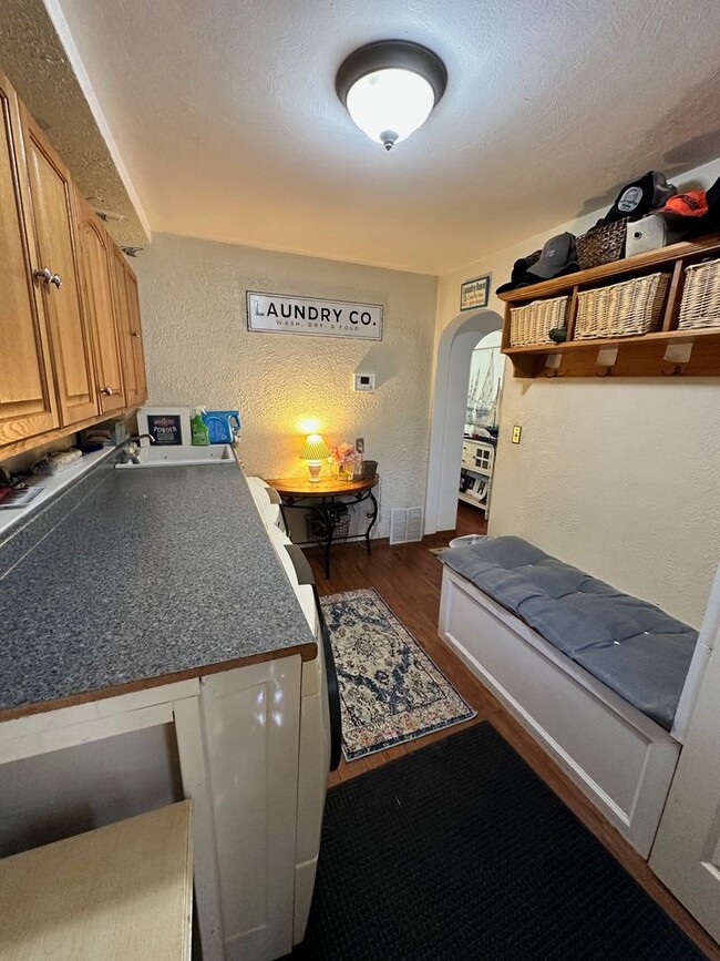 Building Photo - 5 Bedroom 2 1/2 Bath Home w/ Wrap Around P...