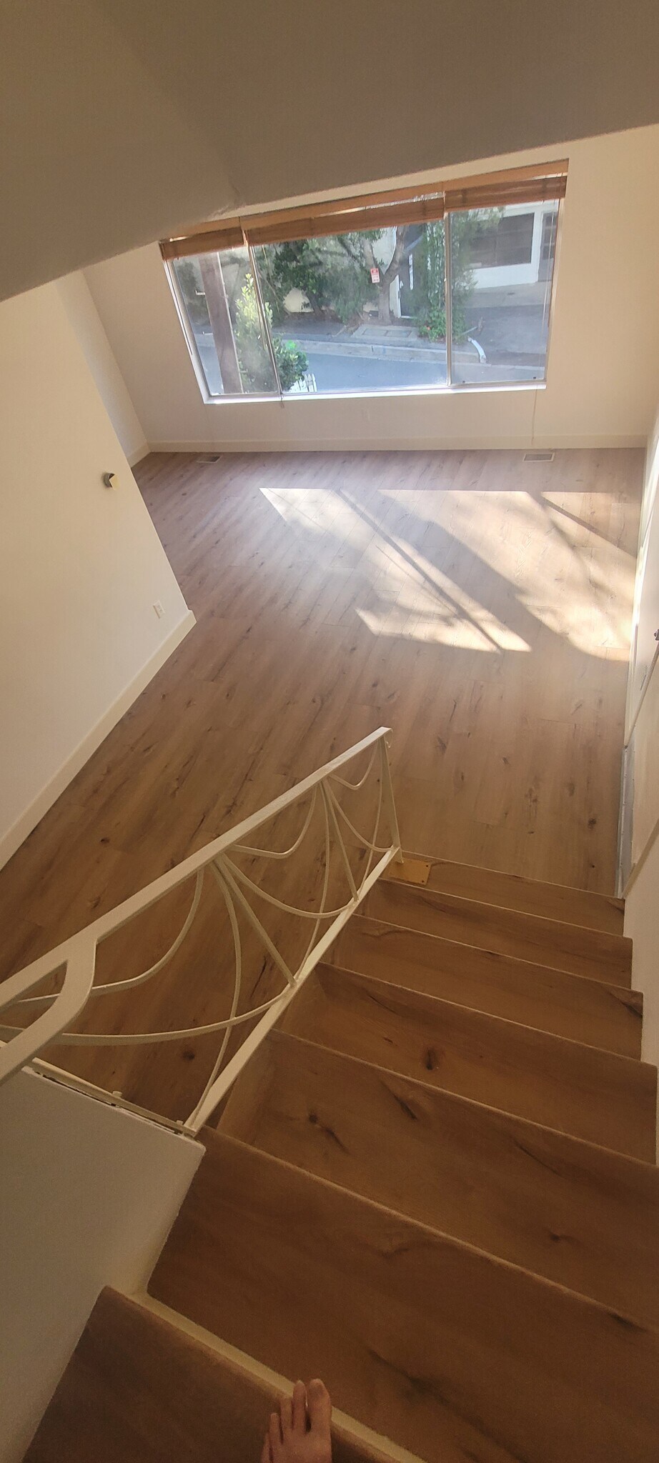 Building Photo - 8934 Wonderland Ave