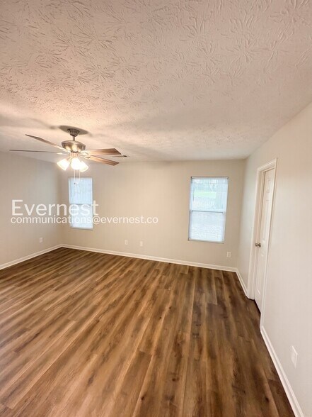 Building Photo - 908 Castle Ct