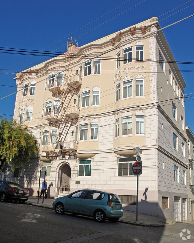 Primary Photo - St. Ann's Apartments