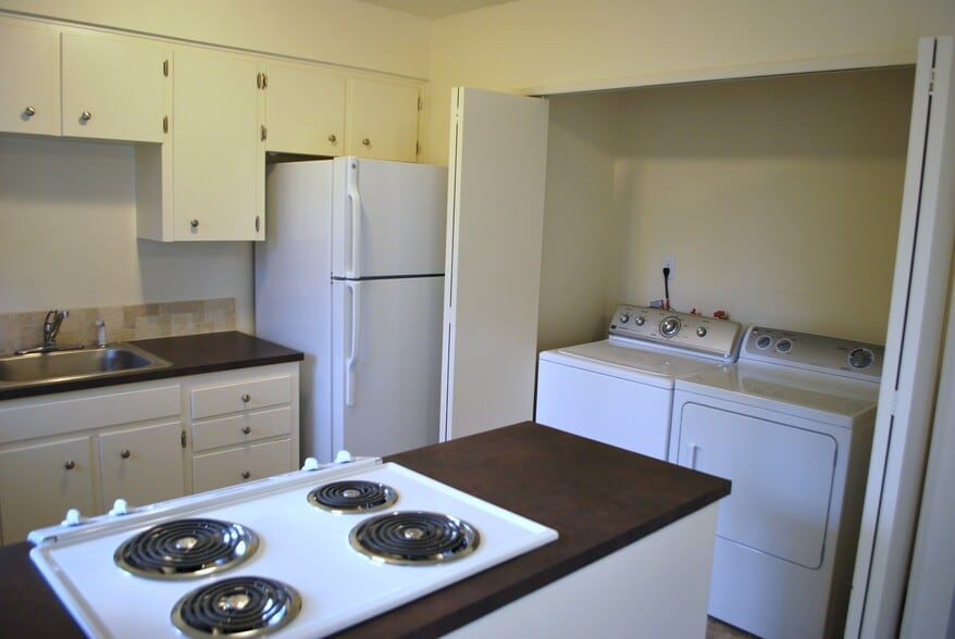 Building Photo - 620 SE 47th Ave