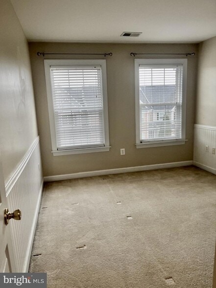 Building Photo - 6003 Popes Creek Pl