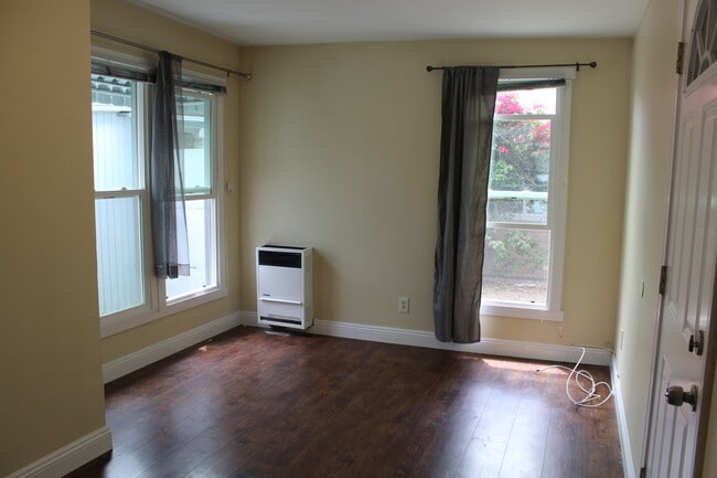Building Photo - 1507 Wesley Ave