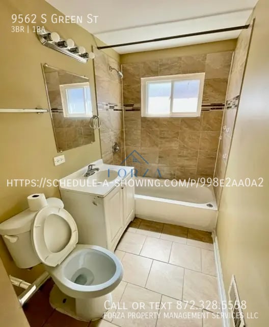 Building Photo - 9562 S Green St