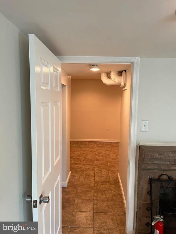 Building Photo - 14363 Berkshire Dr