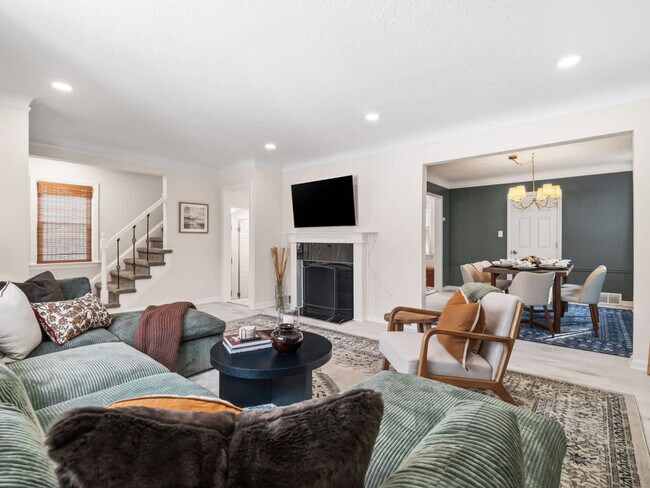 Building Photo - 3746 Northwood Rd