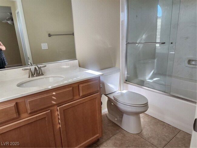Building Photo - 2084 Waterlily View St