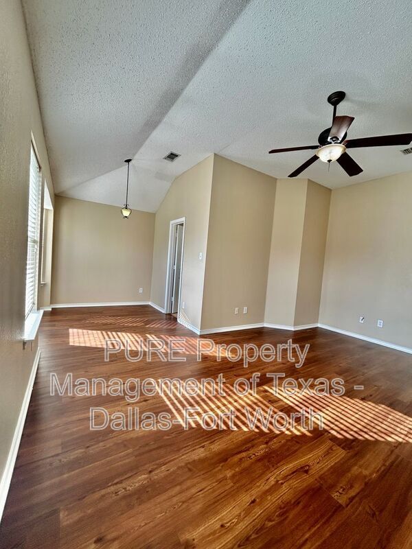 Building Photo - 1714 Ryanfeld Dr