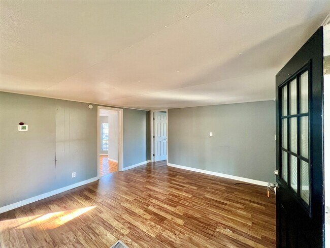 Building Photo - 1508 Darden Dr