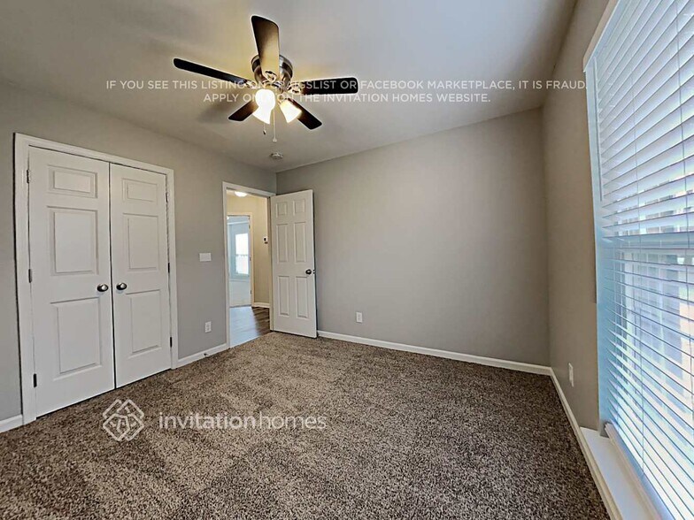 Building Photo - 8122 Bella Vista Ct