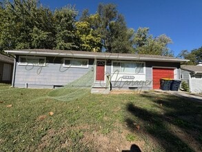 Building Photo - RANCH STYLE HOME!!!