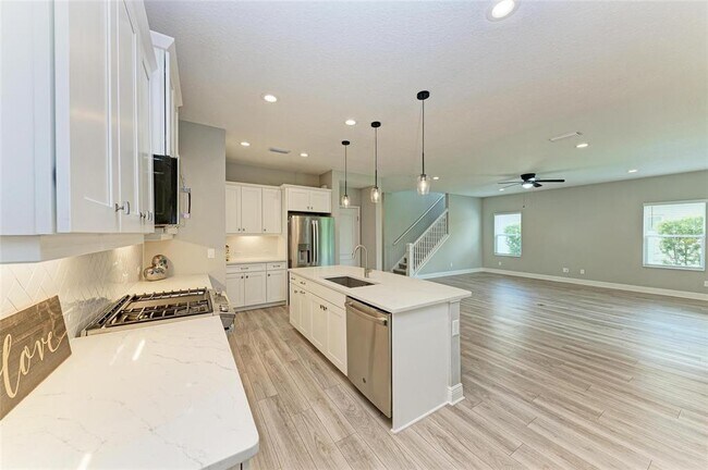 Building Photo - 2802 Butterfly Jasmine Trail