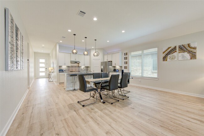 Building Photo - 22534 Petrizzi Ln