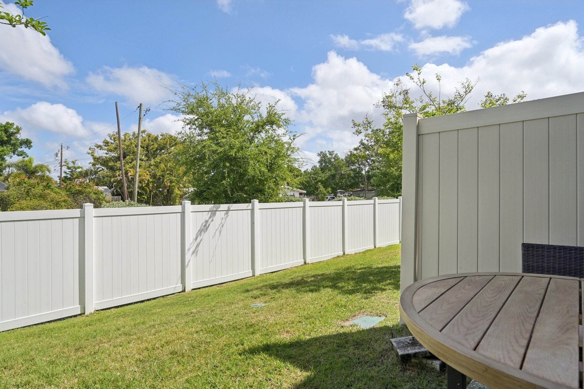 Building Photo - 5820 Ocean Isle Dr