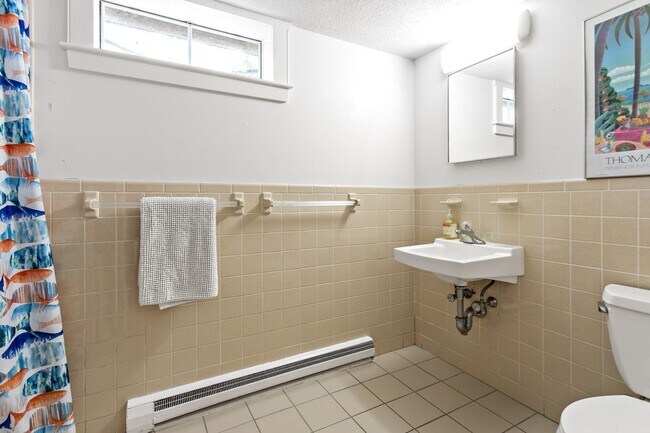 Building Photo - 53 Bayberry Ln