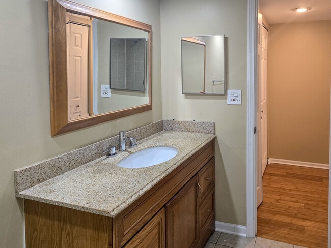 Building Photo - 4506 Kings Walk Dr