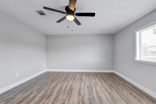 Building Photo - 128 Goodson Dr
