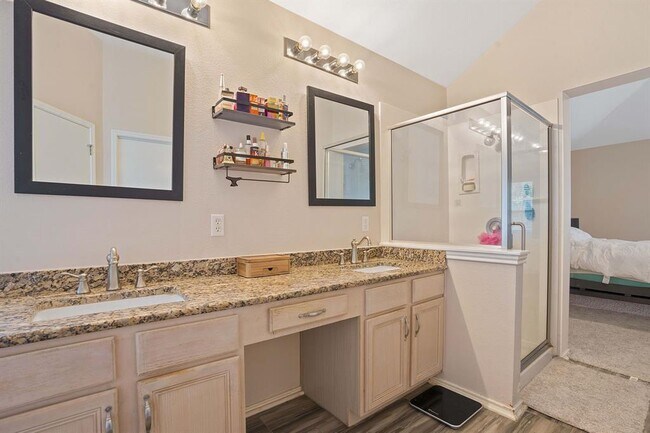 Building Photo - 1109 Red Ranch Cir