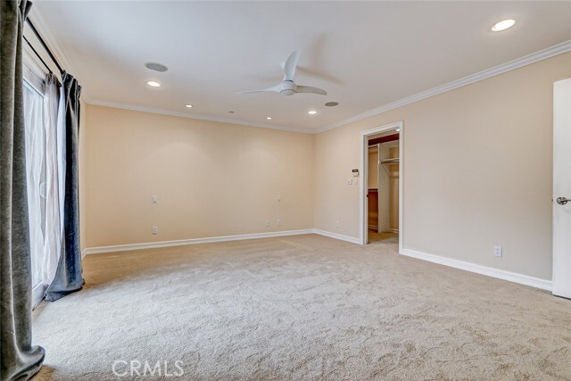 Building Photo - 594 1st St