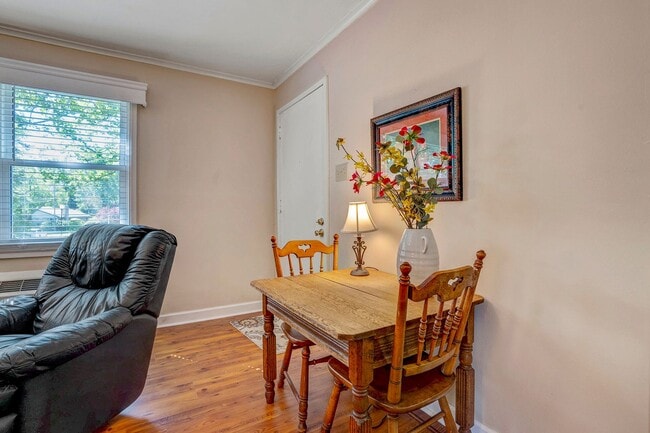 Building Photo - GREAT CONDO IN RALEIGH!