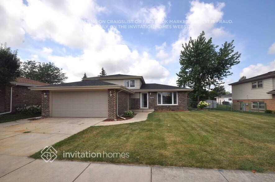 Primary Photo - 16416 84th Ave