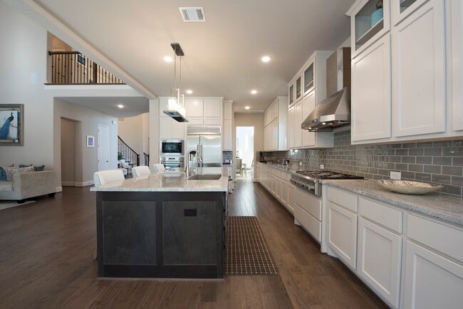 Building Photo - 7 Yellowstar Ct