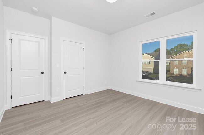 Building Photo - 9431 Weston Woods Ln