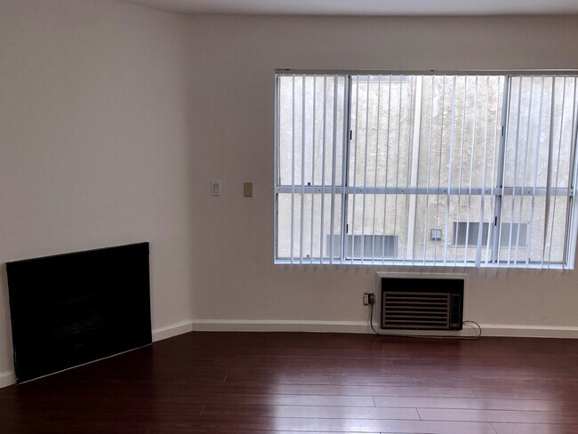 Interior Photo - OP