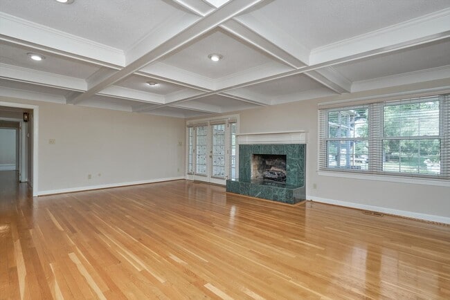 Building Photo - 2406 Jib Cir