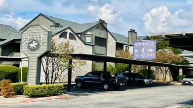 Building Photo - 1510 W N Loop Blvd